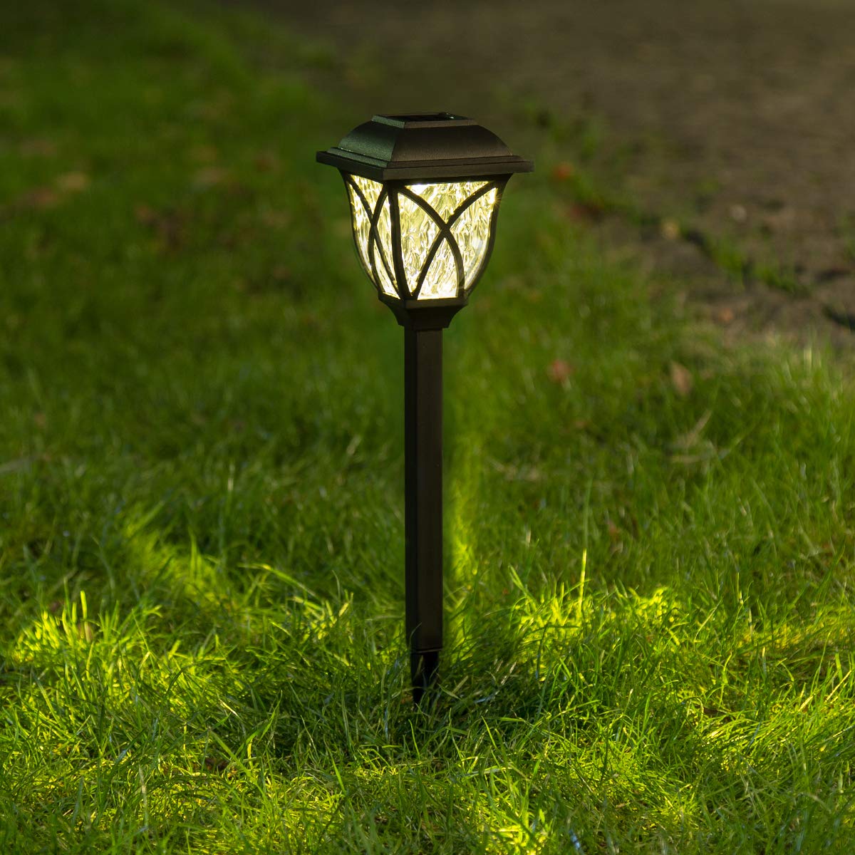 16 Best Solar Garden Lights 2020 (Reviews Guide)